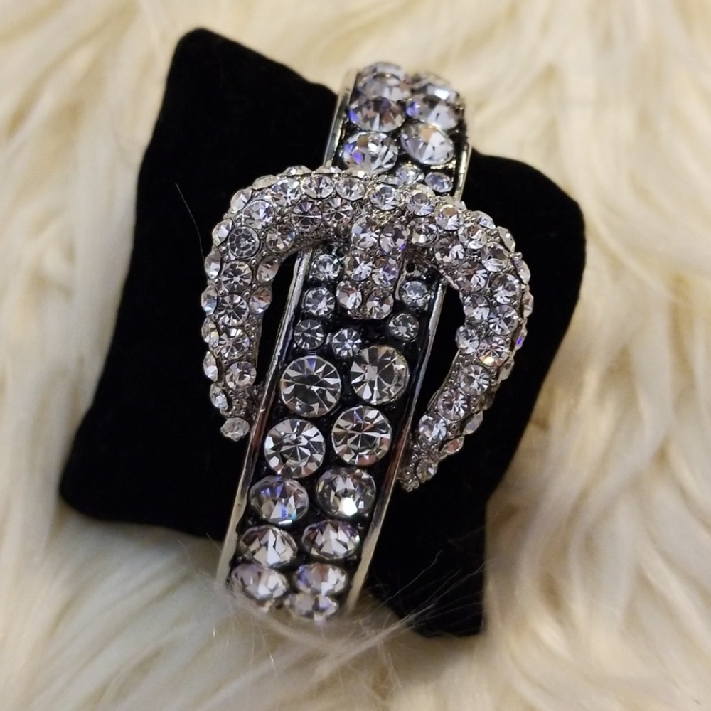 Rhinestone belt bracelet
